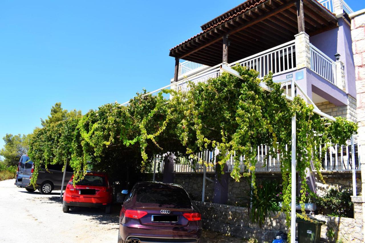 Seaside Villa Near Trogir - Poljica Marina Exterior photo