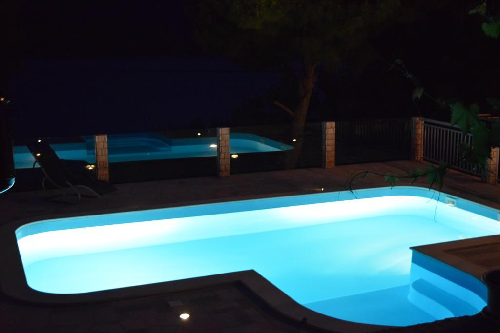 Seaside Villa Near Trogir - Poljica Marina Exterior photo