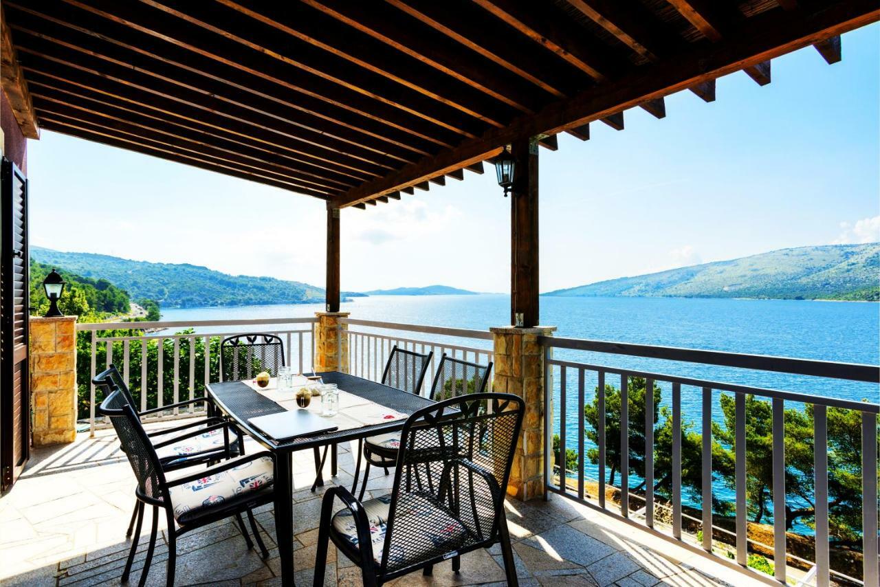 Seaside Villa Near Trogir - Poljica Marina Exterior photo